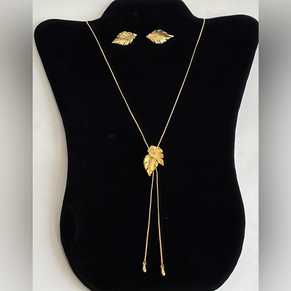 SWAROVSKI CRYSTAL LARIAT SLIDE NECKLACE & MATCHING EARRINGS